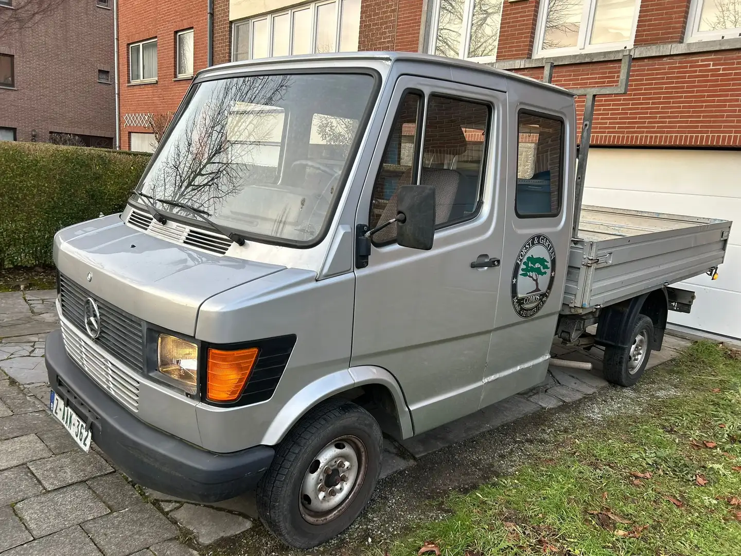 Mercedes-Benz Sprinter 207D pickup Gris - 1