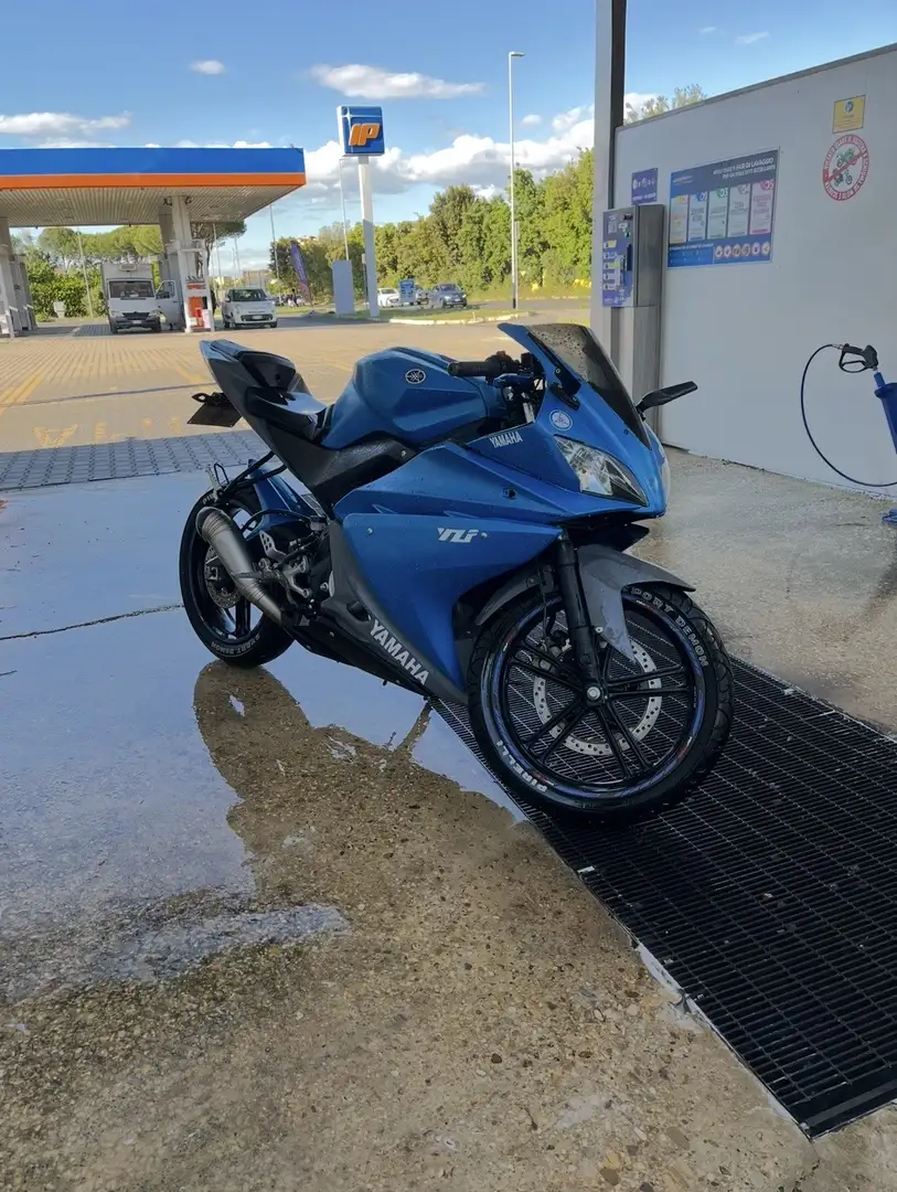 Yamaha YZF-R125 - 2