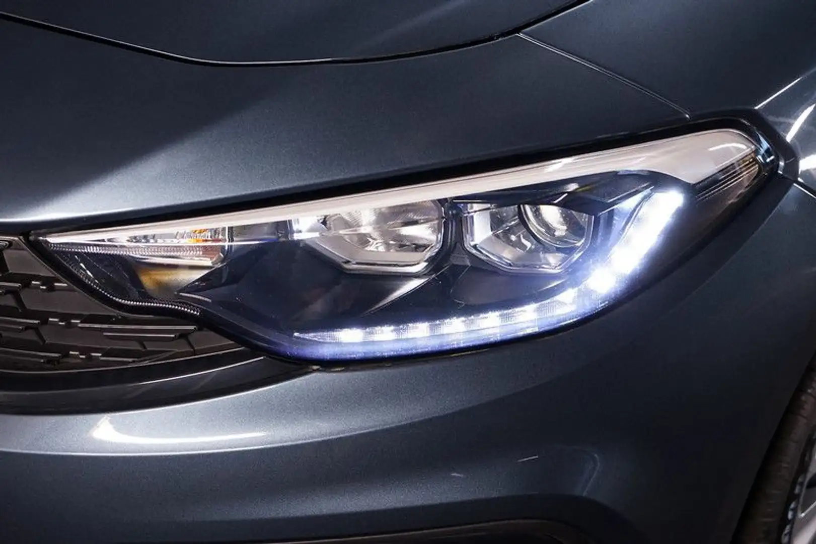 Fiat Tipo 1.5 GSE Hybrid Kombi Aut.*Tempomat*Klima*DA Modrá - 2