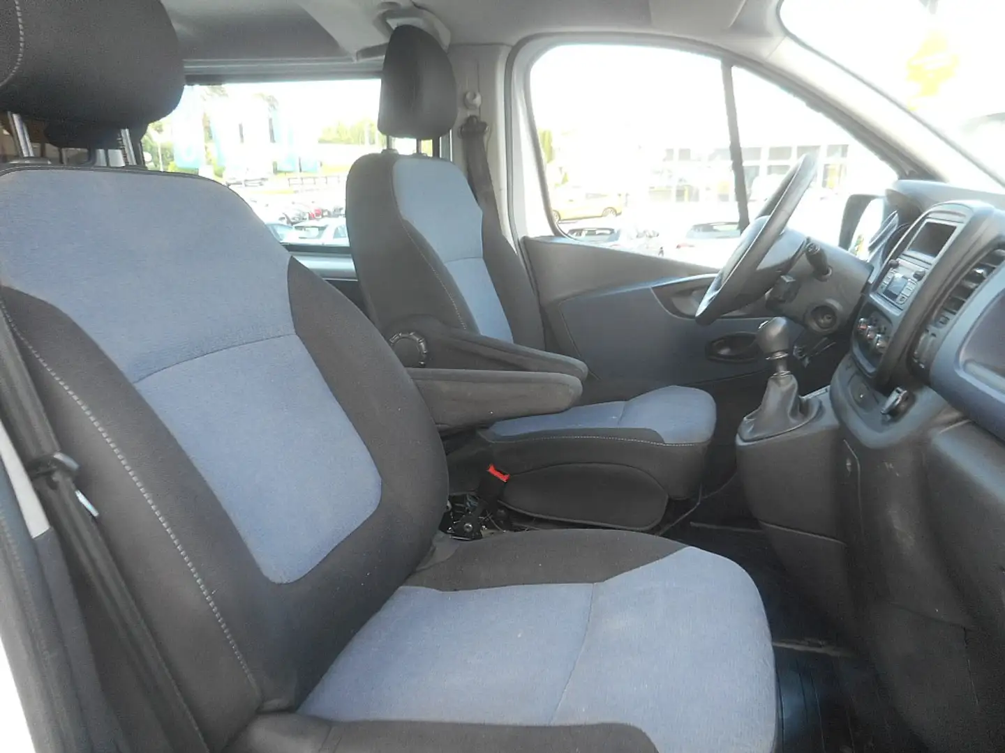 Opel Vivaro Vivaro DoKa L1H1 1,6 BiT. CDTI Ecotec BI 2,7t S... Weiß - 2