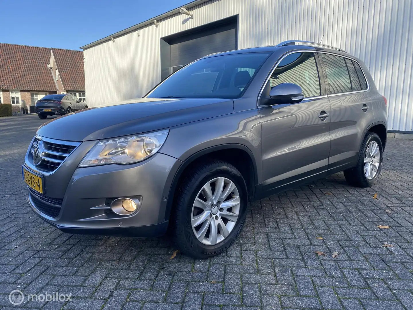 Volkswagen Tiguan 2.0 TSI Sport&Style 4Motion Grau - 1