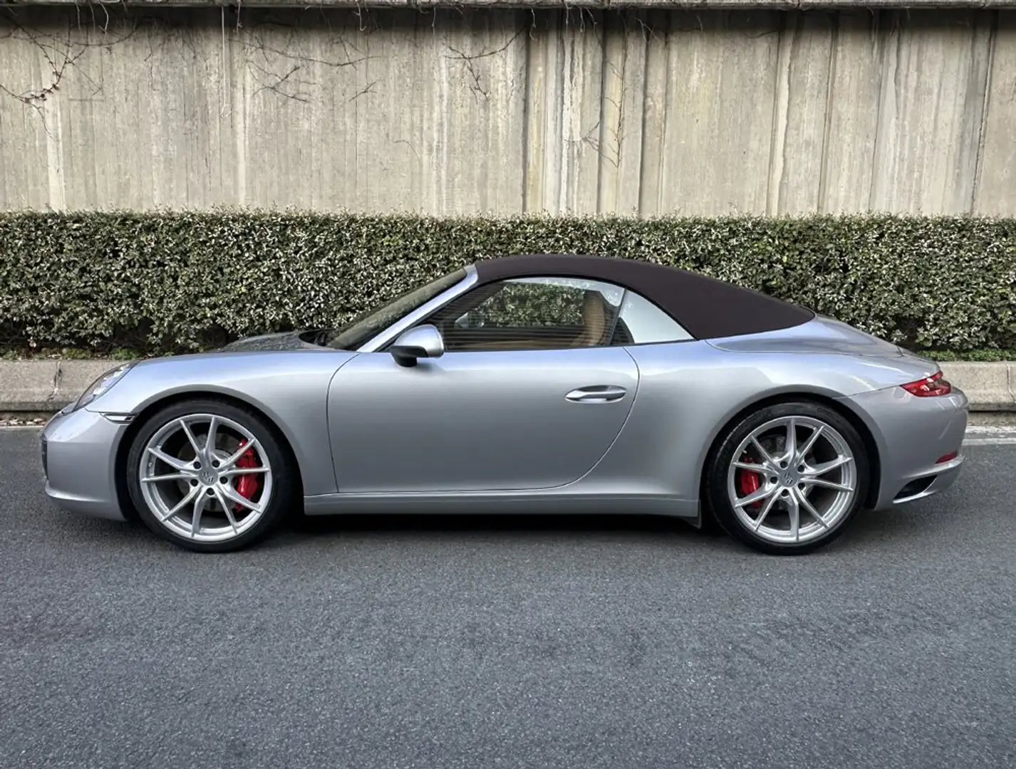 Porsche 991 911 - 991 Carrera S Cabriolet X51, Approved 08/26 Argent - 2