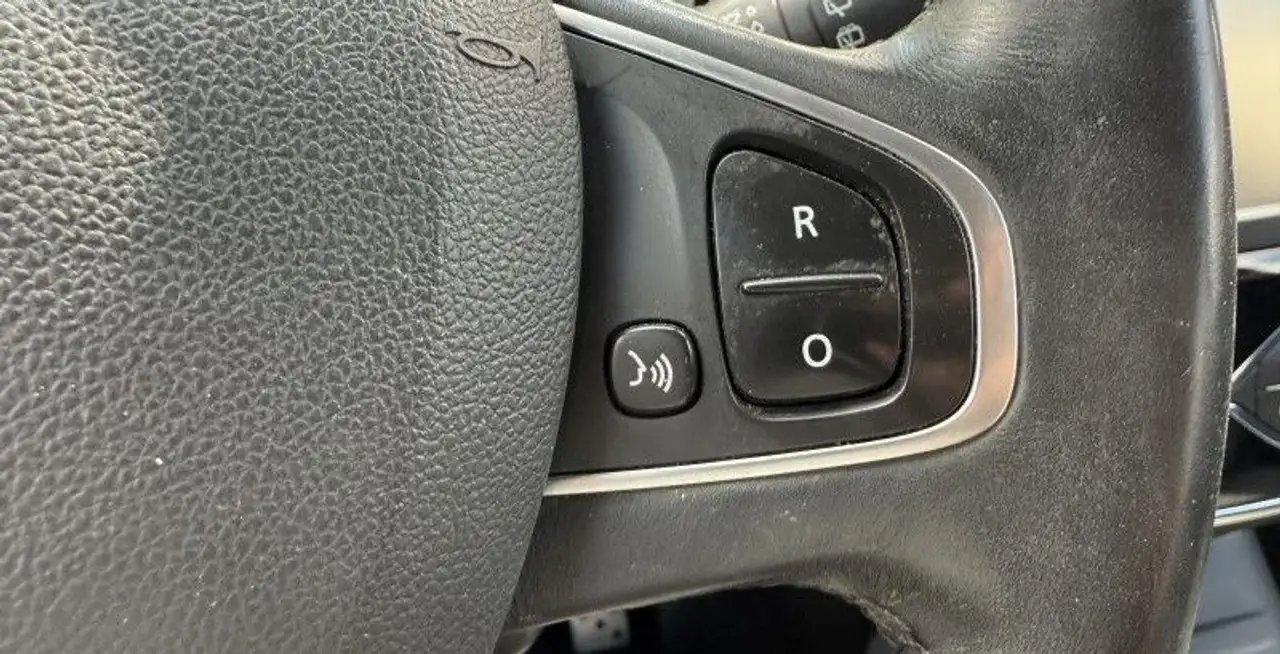 Renault Captur — photo 14