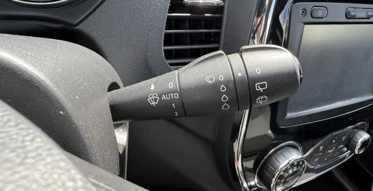 Renault Captur — photo 16