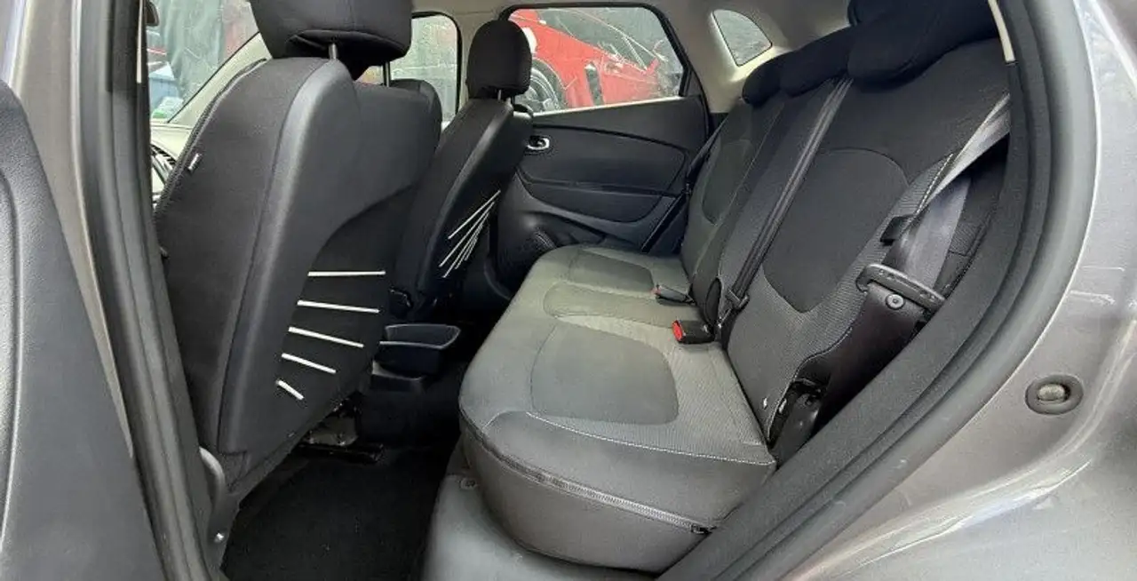 Renault Captur — photo 10