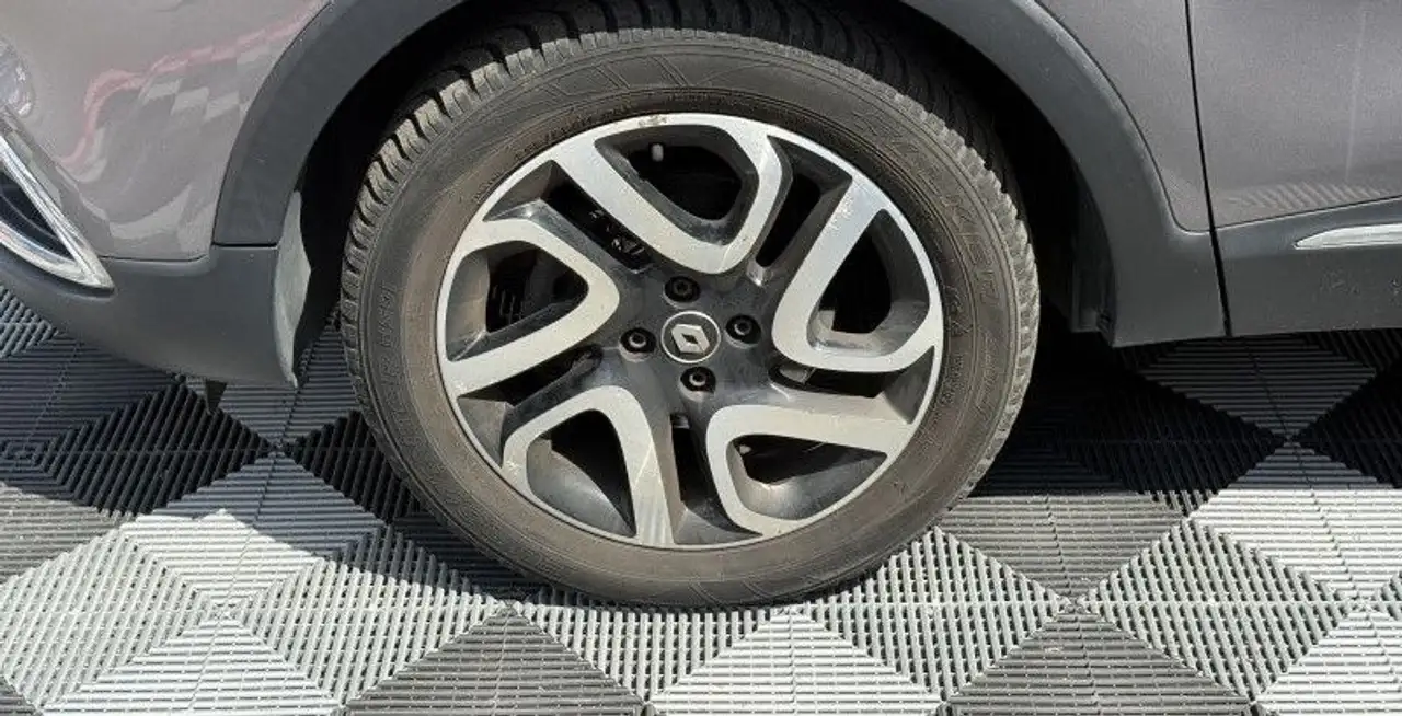 Renault Captur — photo 33