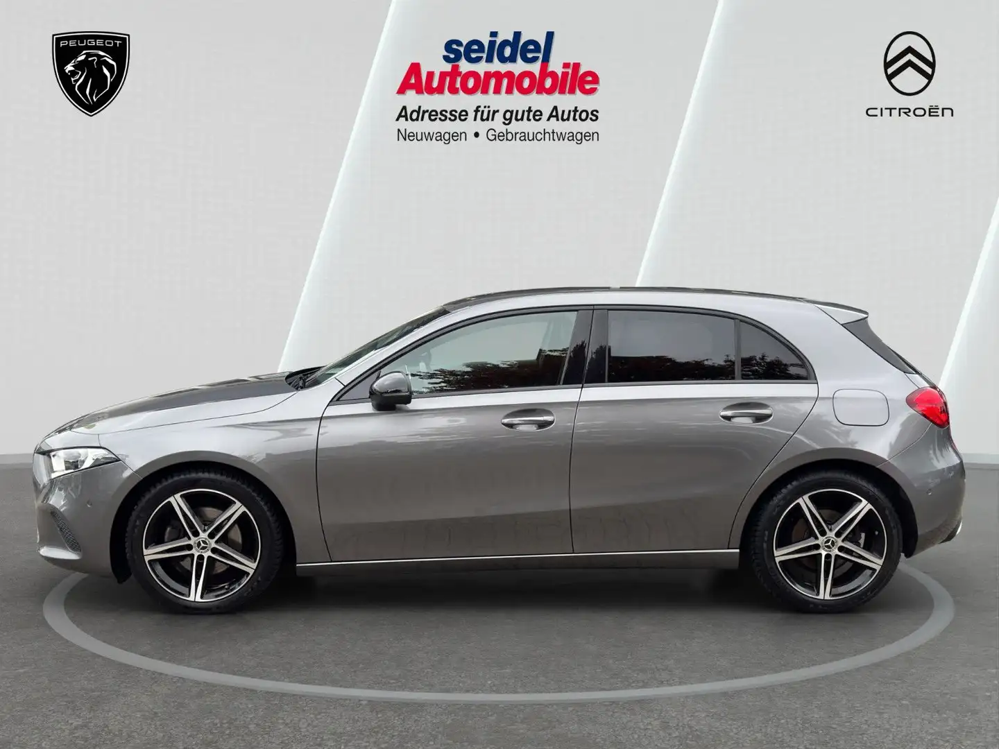Mercedes-Benz A 200 Progressive Sondermodell, Scheckheft Grau - 2