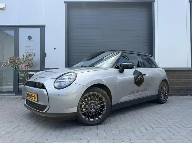 MINI Cooper E 3-Deurs Essential 40.7 kWh