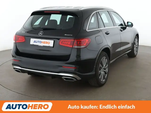 Mercedes-Benz GLC view 6