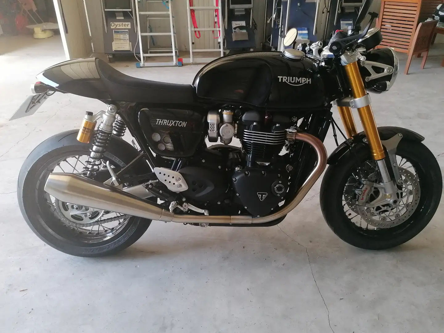 Triumph Thruxton thruxton rs Negro - 1