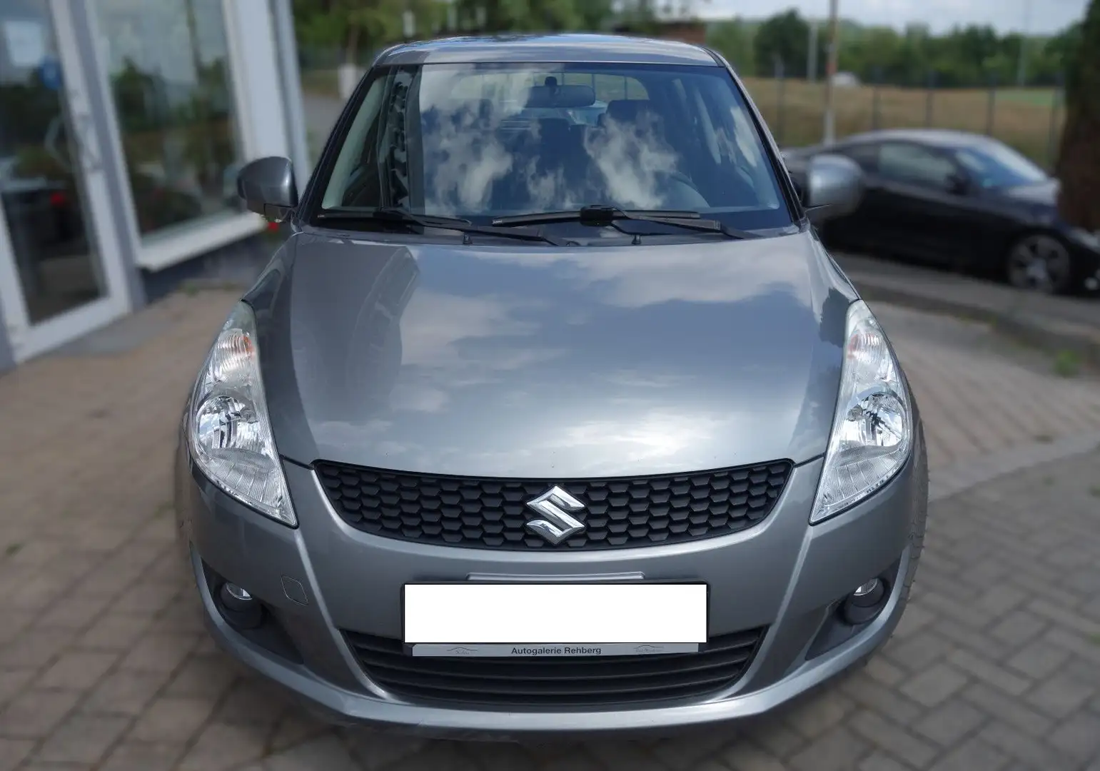 Suzuki Swift Club Keyless Go USB Tempomatt Grau - 2