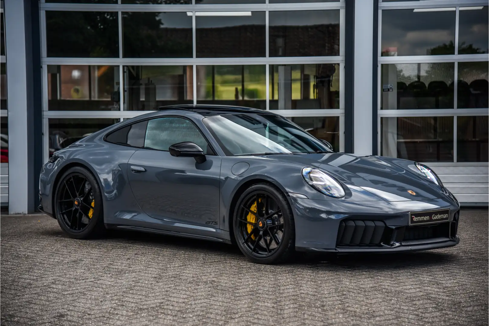 Porsche 992 992.2 3.6 Carrera 4 GTS 541PK Gris - 1