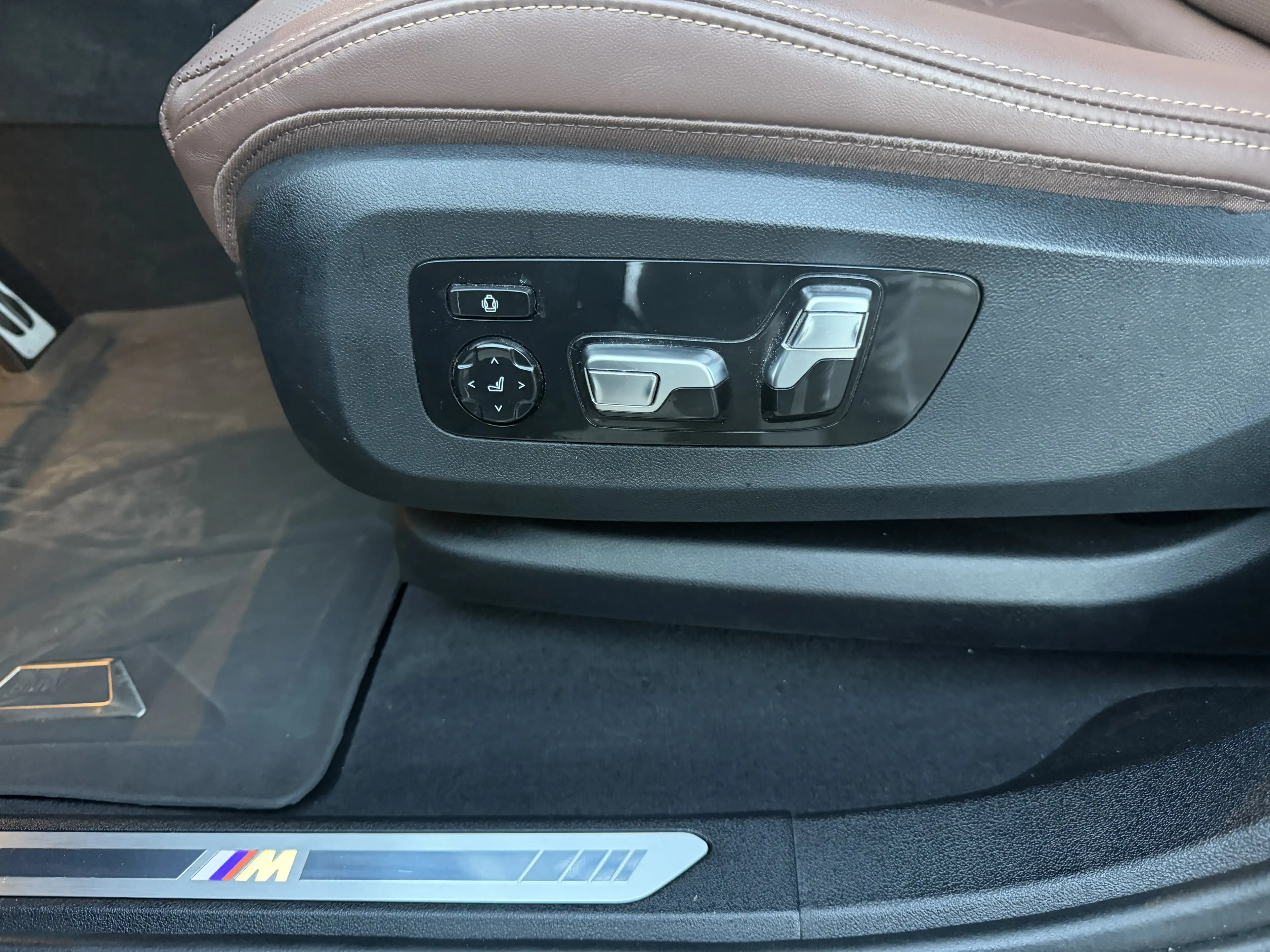 BMW X6 30 d xDrive M Sport — photo 13