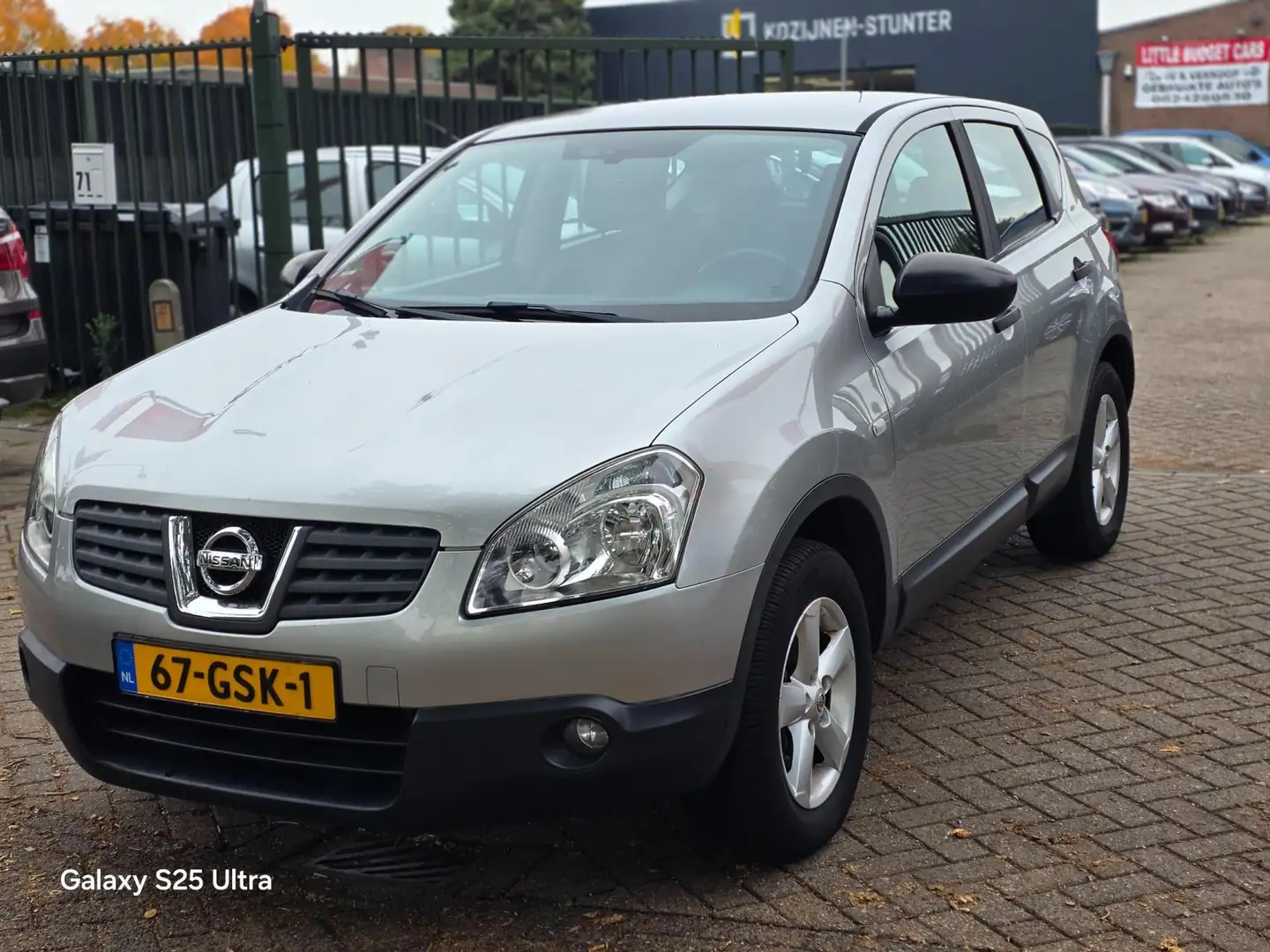Nissan Qashqai 1.6 Visia VOLLEDIG DEALER ONDERHOUDEN AIRCO cruis Gris - 2