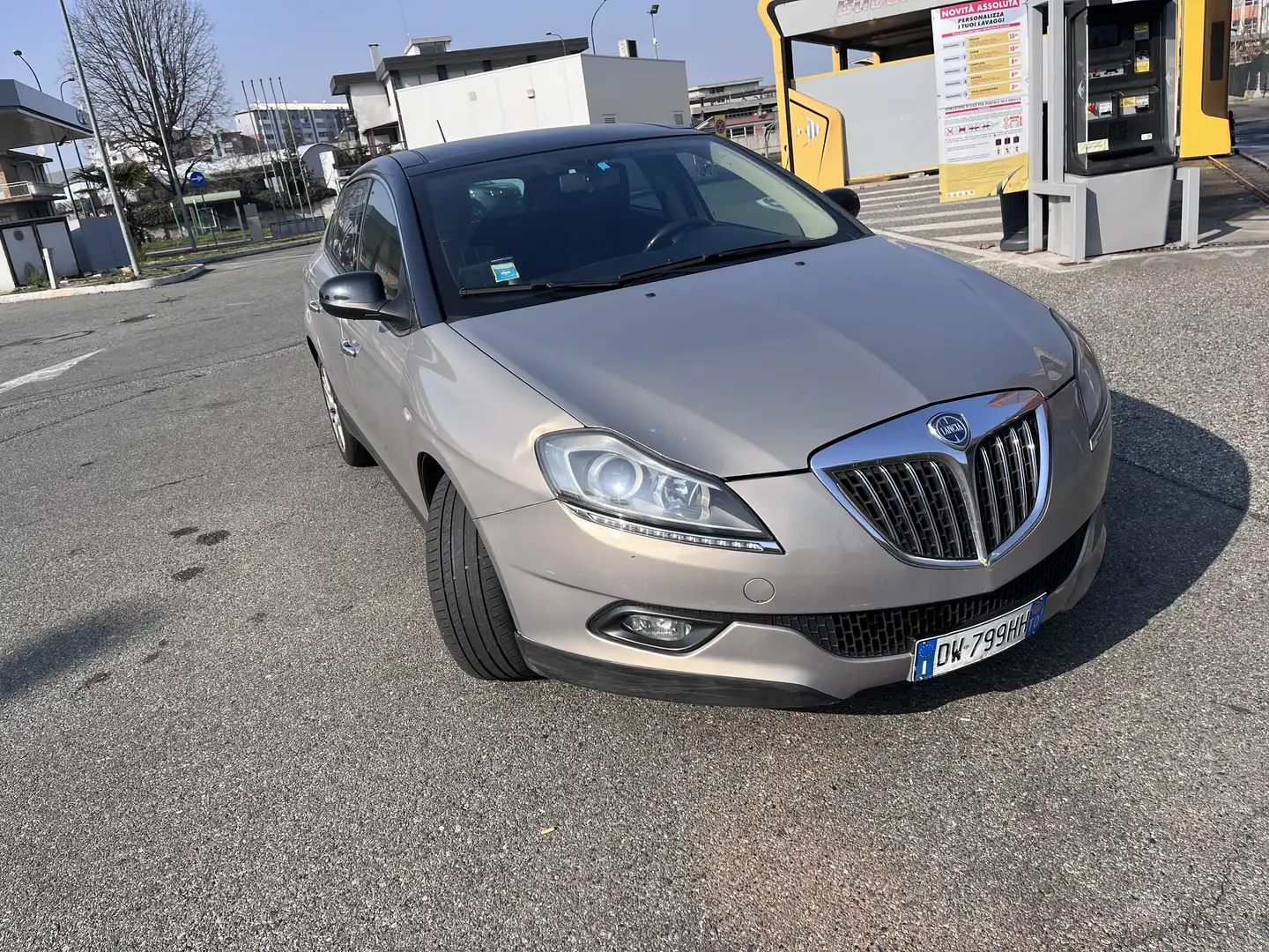 Lancia Delta 1.6 mjt Platino 120cv dpf - 1