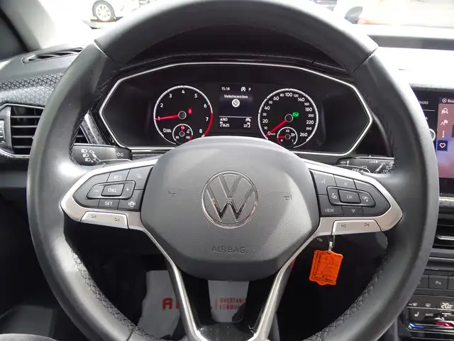 Volkswagen T-Cross view 10