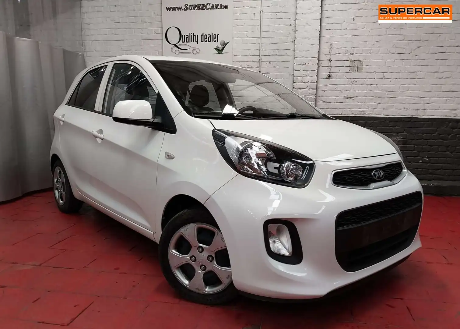 Kia Picanto Picanto 1.2i Easy Aut. * A/C * 214 X 48 MOIS * Blanc - 1