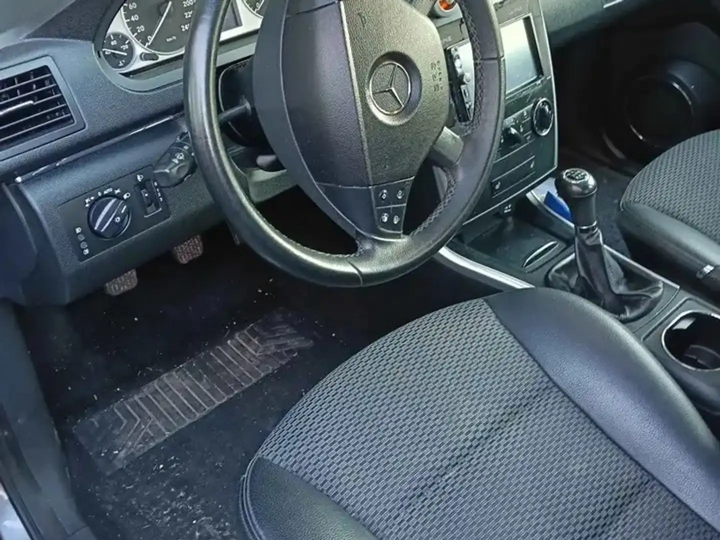 Mercedes-Benz B 150 Sport - 2