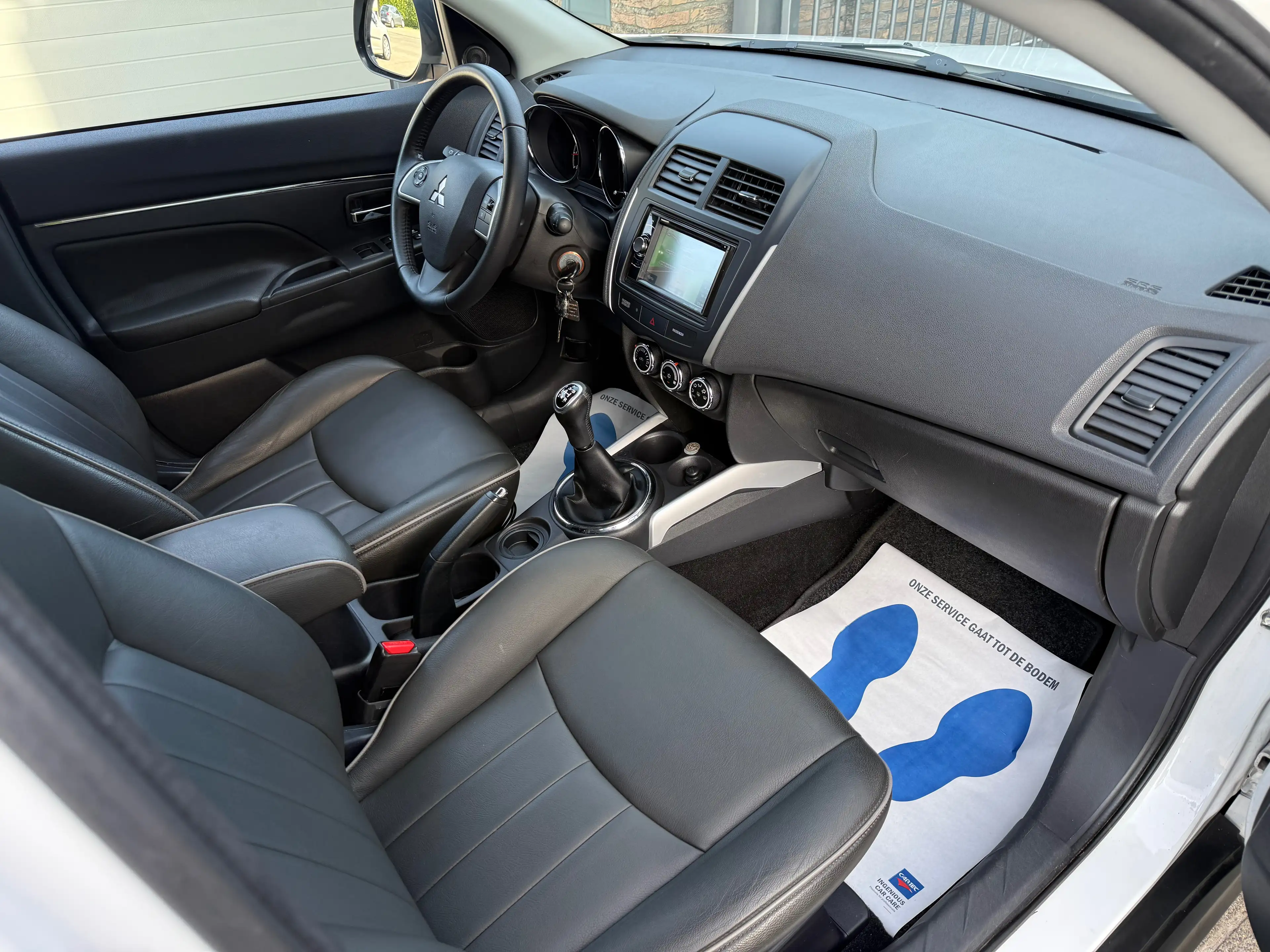 Mitsubishi ASX ASX 1.6i 2WD Anniversary Edition — photo 9