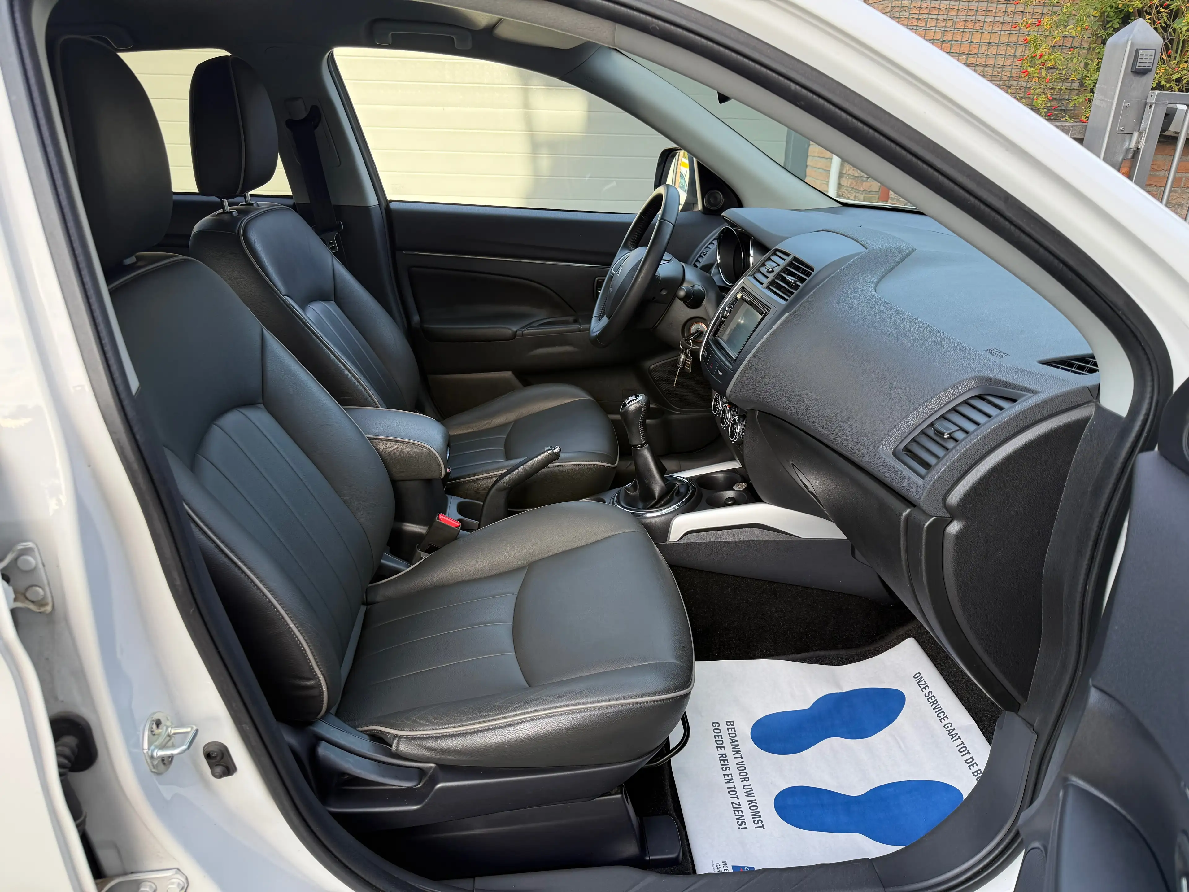 Mitsubishi ASX ASX 1.6i 2WD Anniversary Edition — photo 8