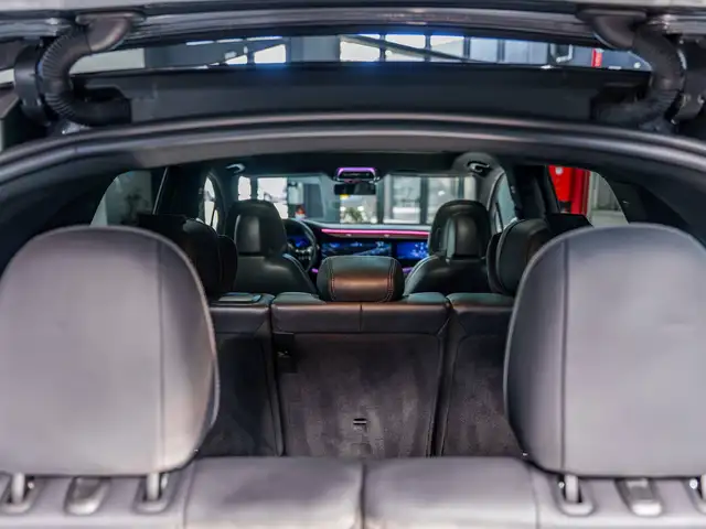 Mercedes-Benz EQS view 8