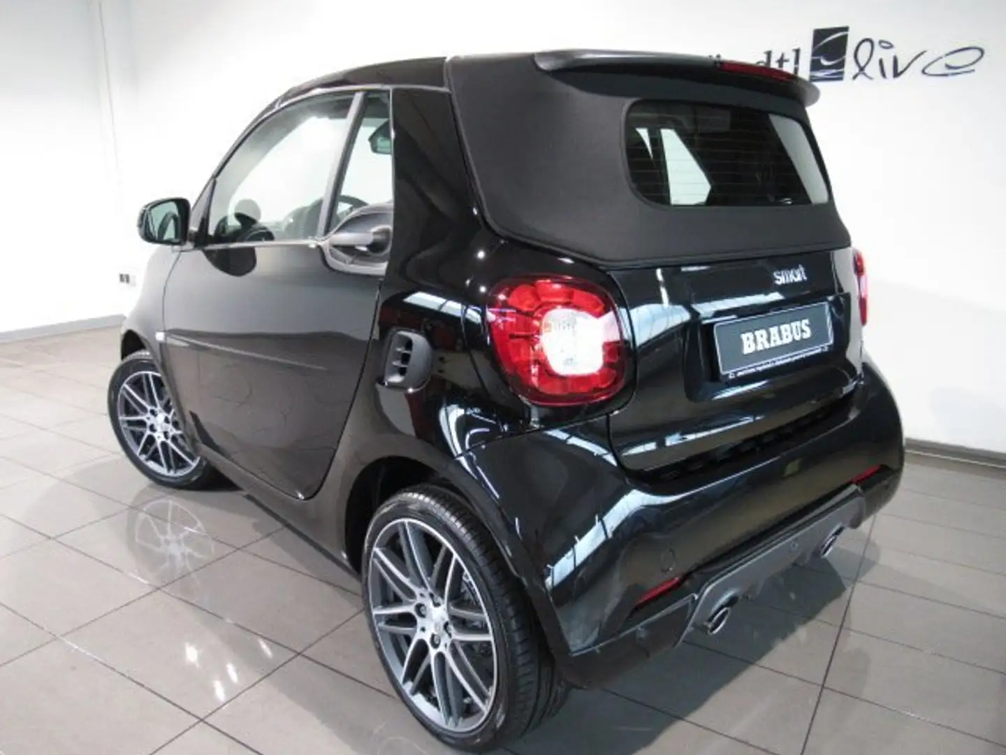 smart forTwo fortwo cabrio 80 kW BRABUS XCL/NAVI/CAM+PTS/JBL Noir - 2
