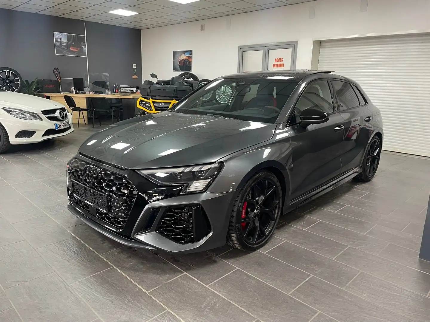 Audi RS3 2.5 TFSI 400CH QUATTRO S-TRONIC 7 Gri - 1