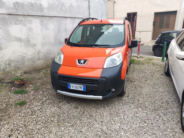 Peugeot Bipper Bipper Tepee Tepee 1.4 hdi Outdoor
