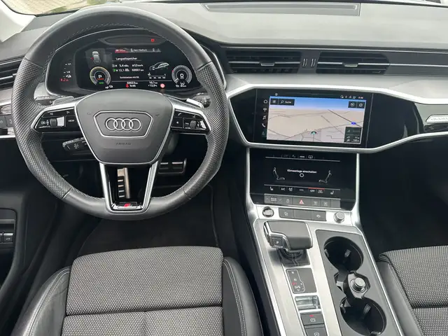 Audi A6 Avant view 12