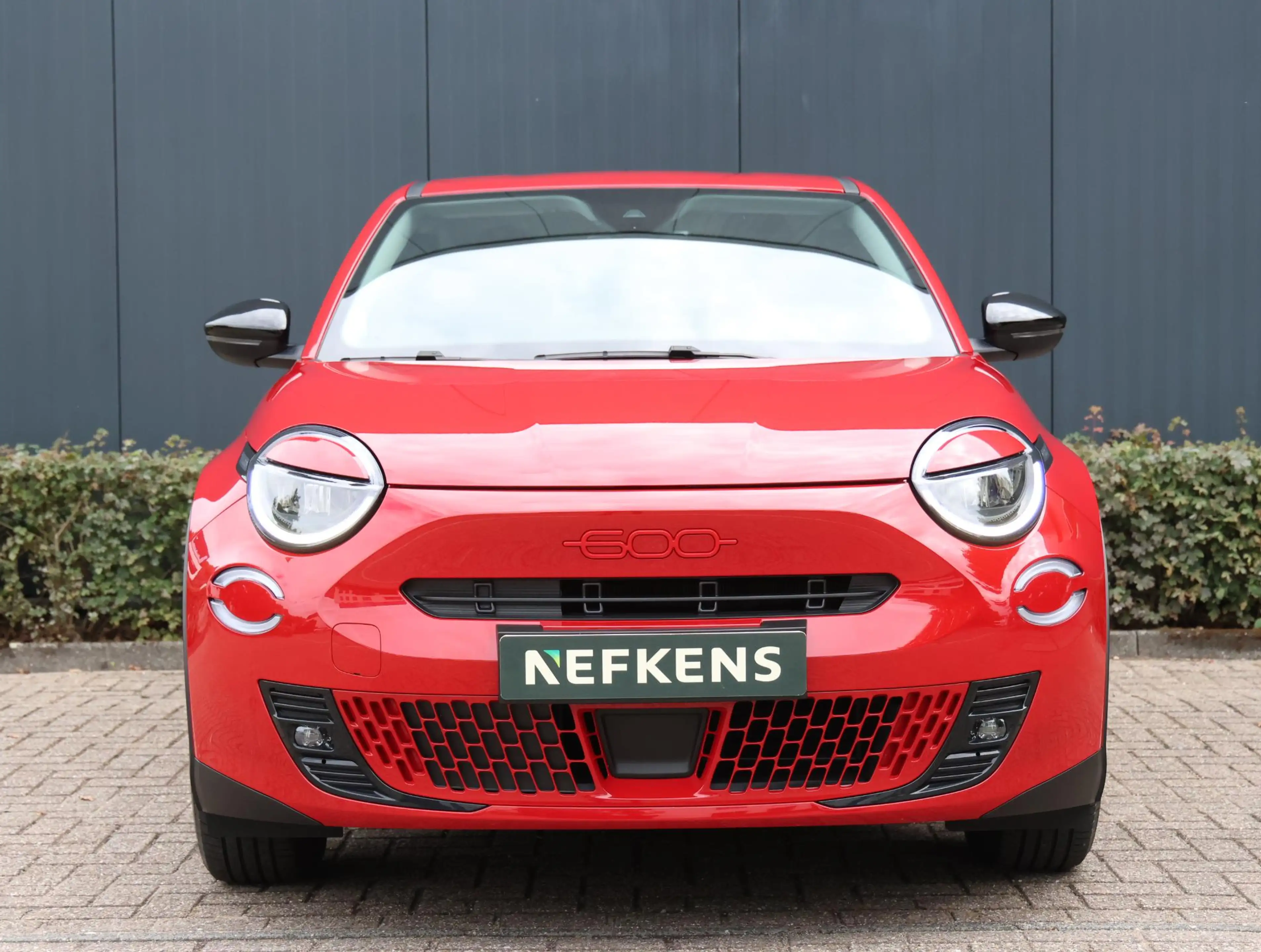 Fiat 600e RED 54 kWh | Climate control | AppleCarplay&Androi — photo 2