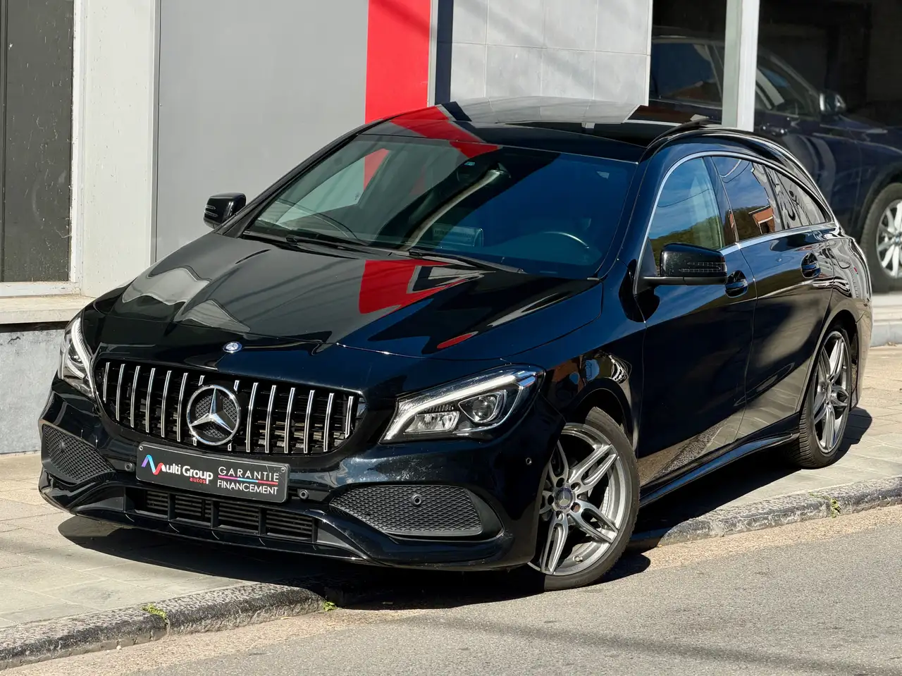 Mercedes-Benz CLA 200