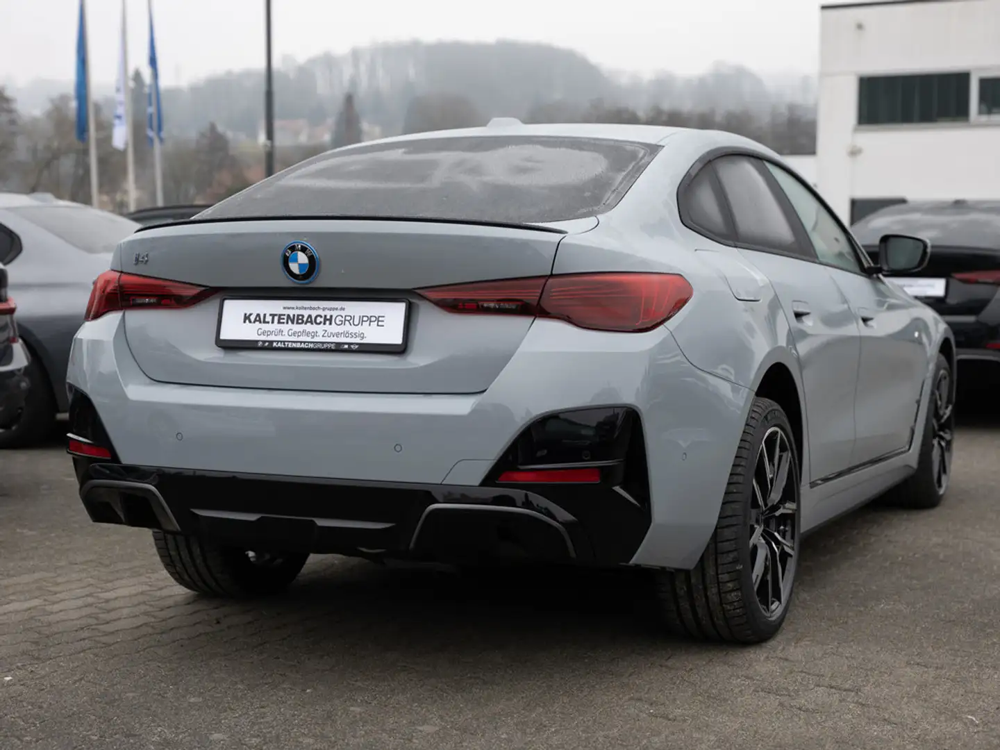 BMW i4 eDrive 40 Gran Coupe M-Sport Pro FACEL. Gris - 2