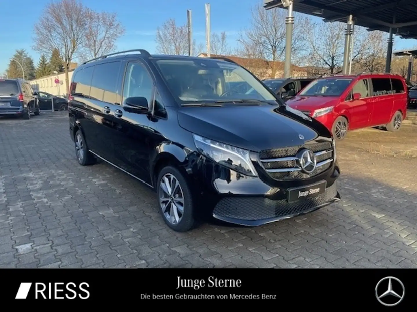 Mercedes-Benz V 300 d AVANTGARDE Extralang/AIRMATIC/360°/LEDER/STANDHZ Schwarz - 1