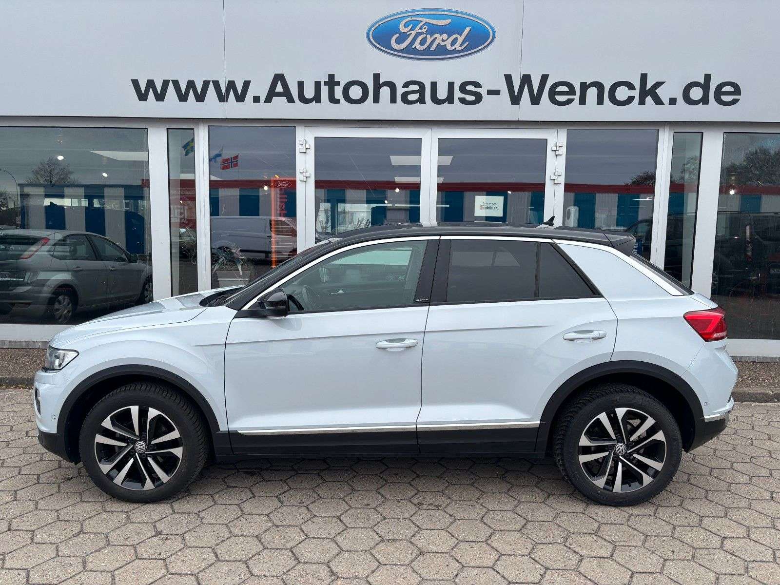 Second hand Volkswagen T-Roc 1.6