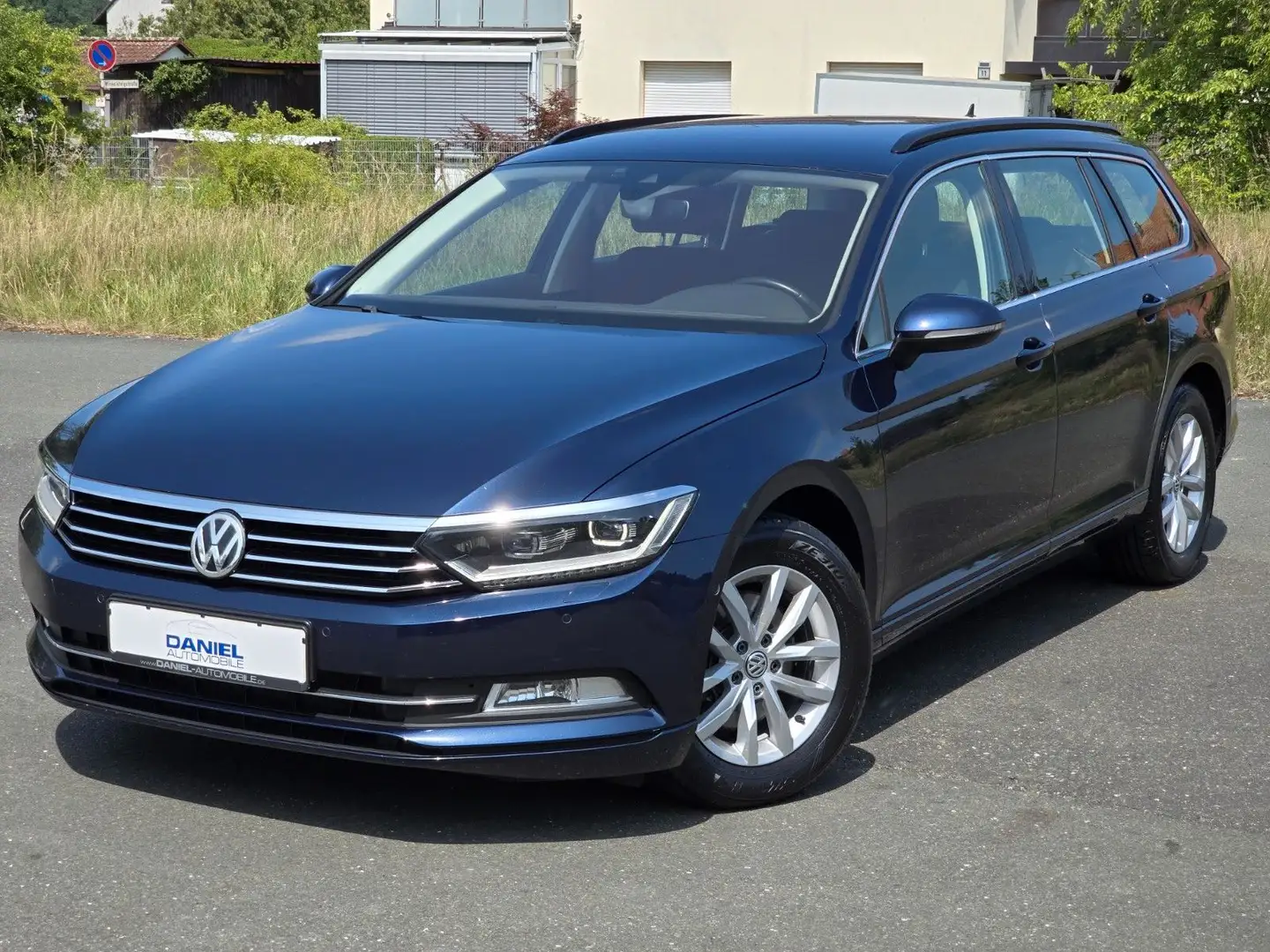 Volkswagen Passat Variant 2.0 TDI DSG Comfortline BMT + LED Bleu - 2