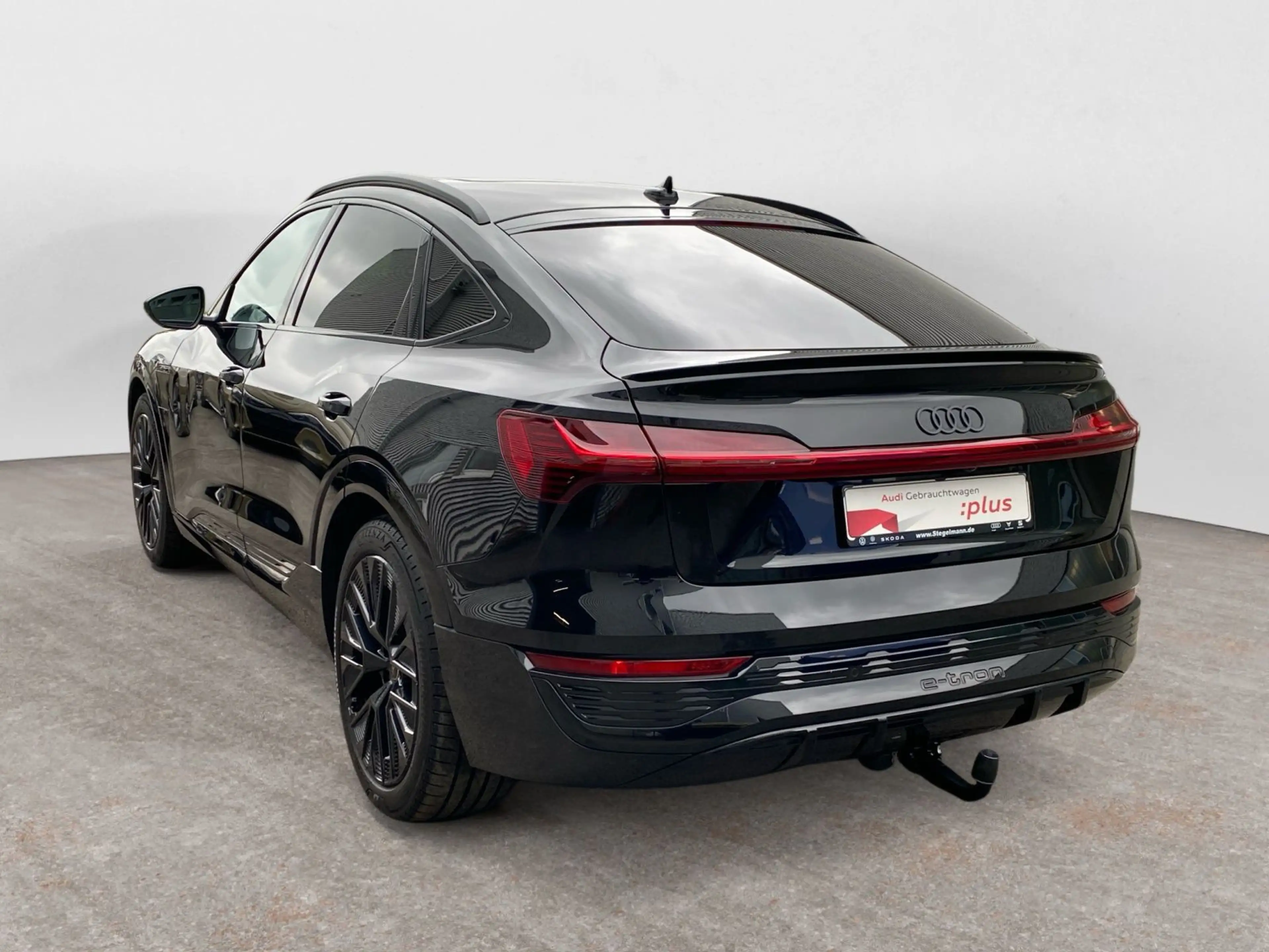 Audi Q8 e-tron 55 qu. S-Line *AHK*Pano*Luft — photo 3