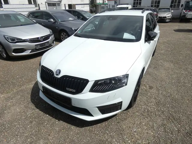 Skoda Octavia view 3