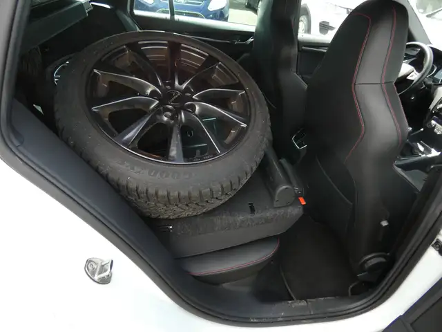 Skoda Octavia view 9