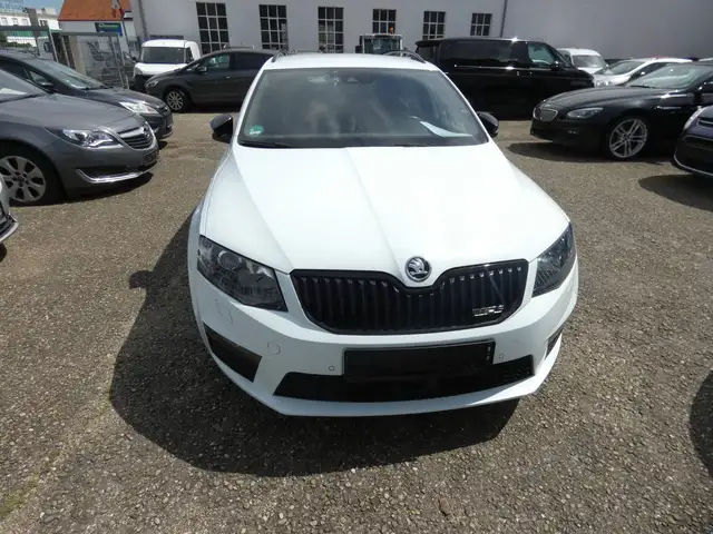 Skoda Octavia view 2