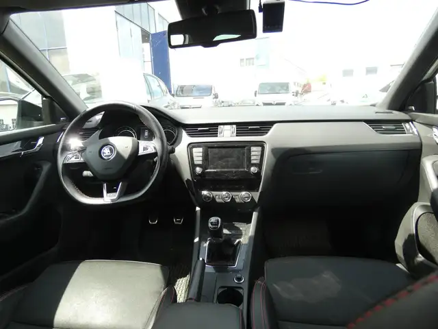 Skoda Octavia view 10