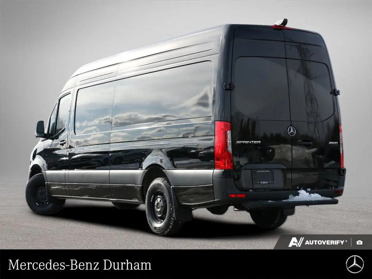Mercedes-Benz Sprinter снимка Mercedes-Benz Sprinter