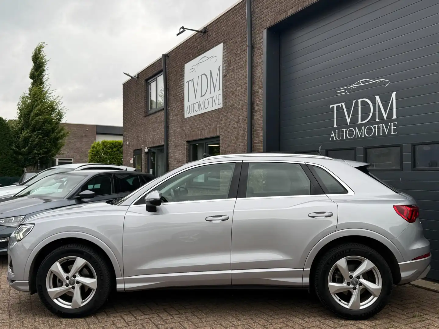 Audi Q3 35 TFSI Advanced Pro Line Plus|PANO|NAVI|VIRTUAL|C Grijs - 2