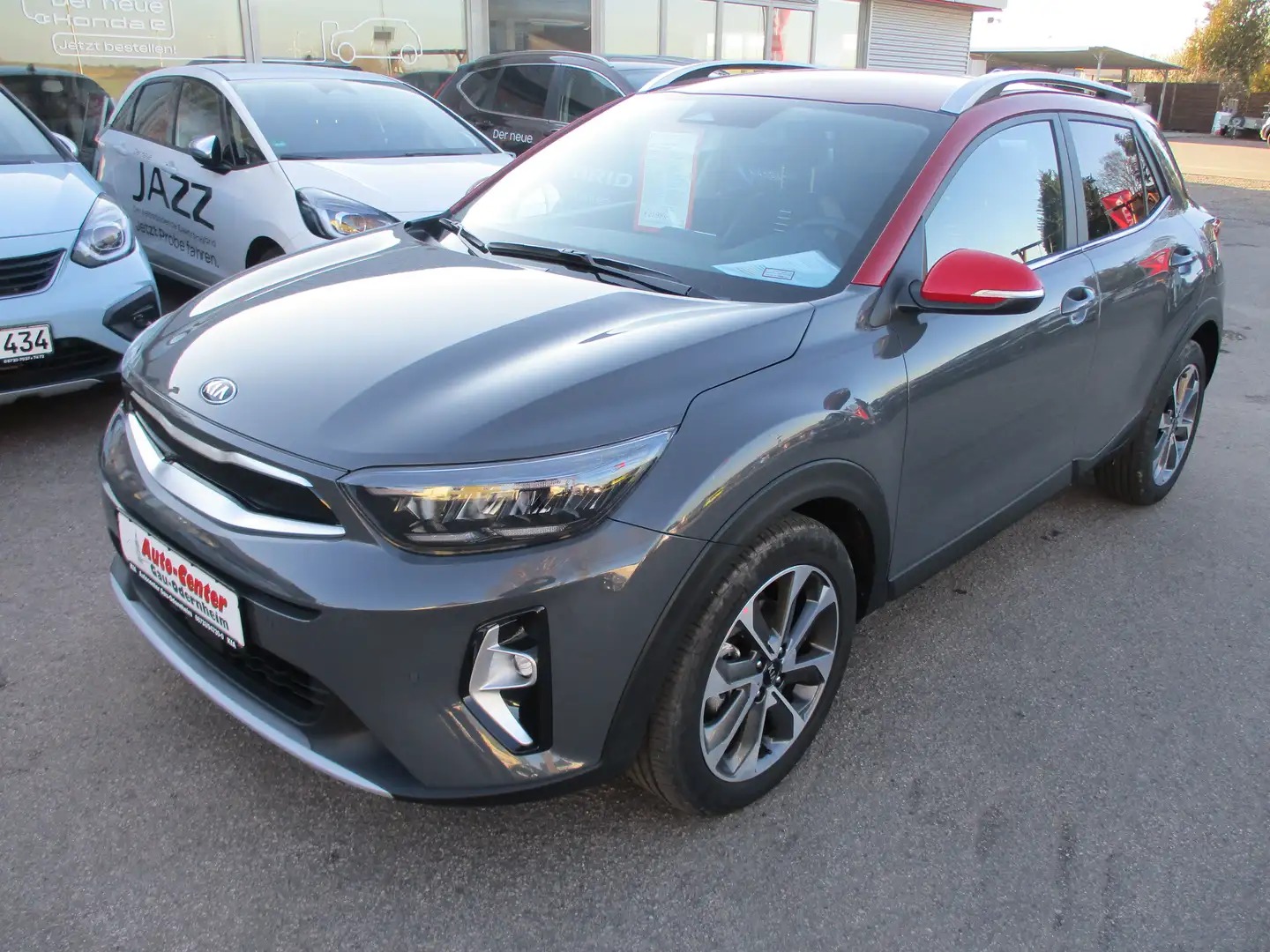 Kia Stonic 1.0 T-GDI DPF Spirit Technologie & Navi-Paket Grau - 1