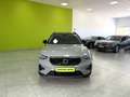 Volvo XC40 B3 Essential Aut. Gris - thumbnail 2