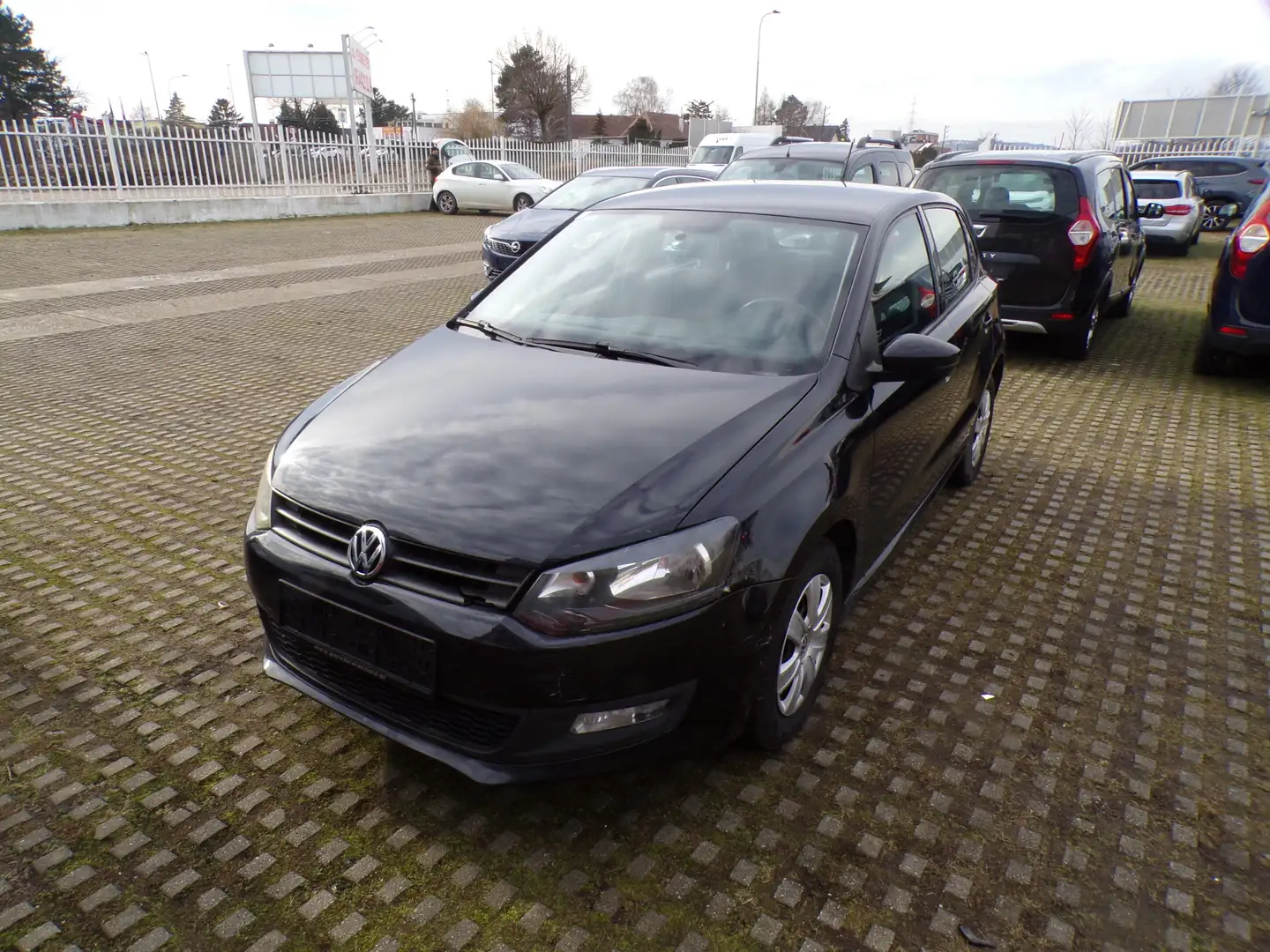 Volkswagen Polo Trendline Schwarz - 1