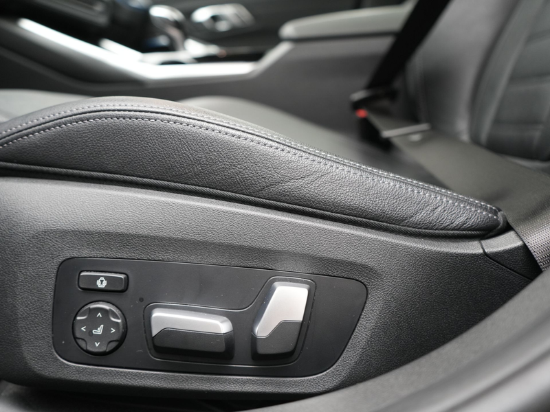 BMW 330 3-serie Touring 330e Sportline PHEV 293pk Dealer O — photo 10