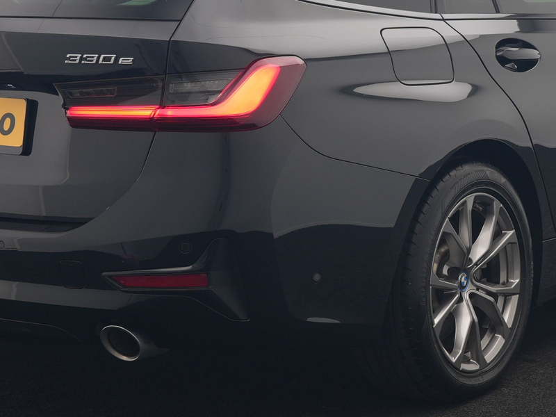 BMW 330 3-serie Touring 330e Sportline PHEV 293pk Dealer O — photo 8