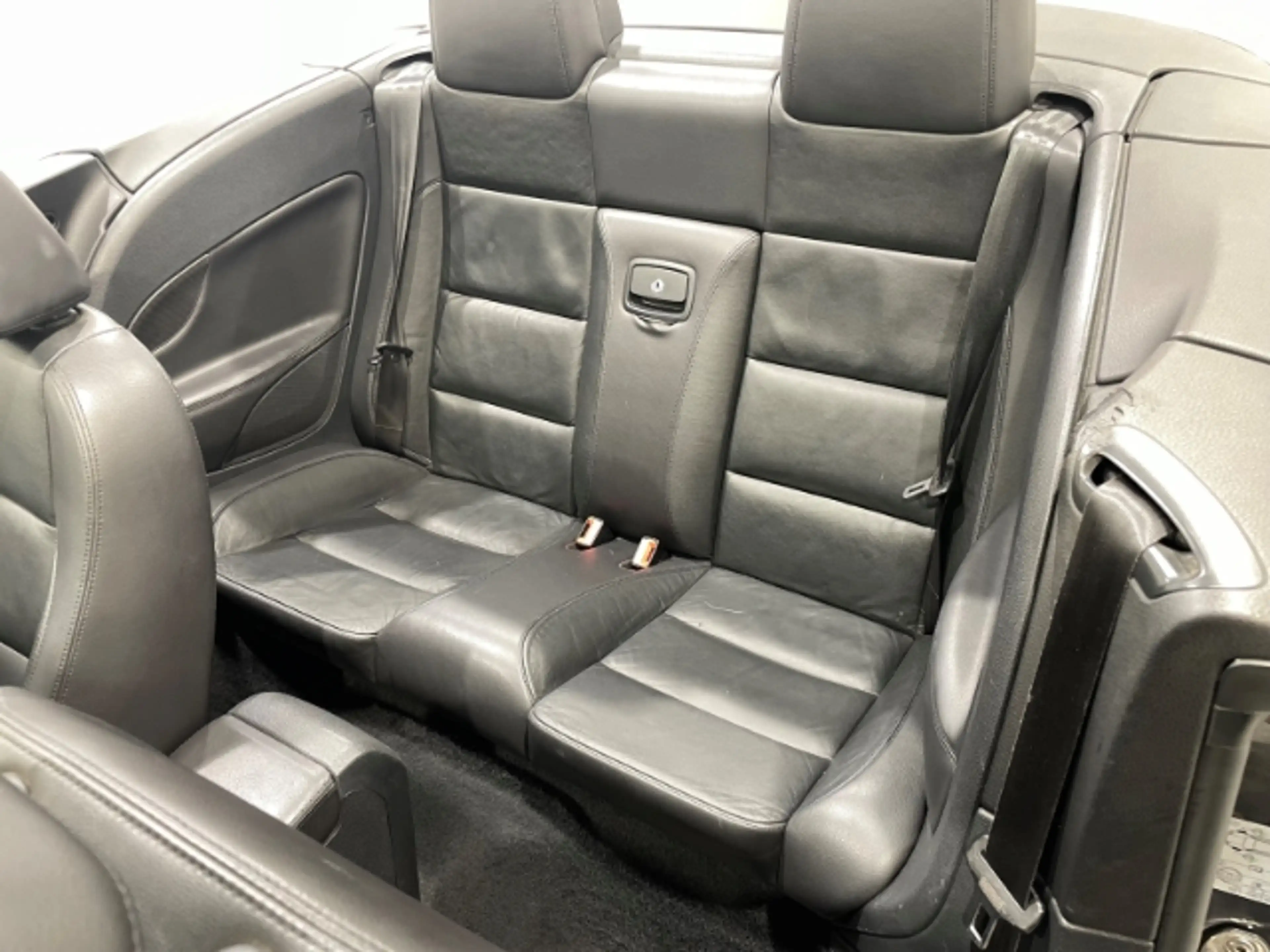 Volkswagen Eos 2.0 TDI DSG Sport & Style Leder Klima PDC — photo 11