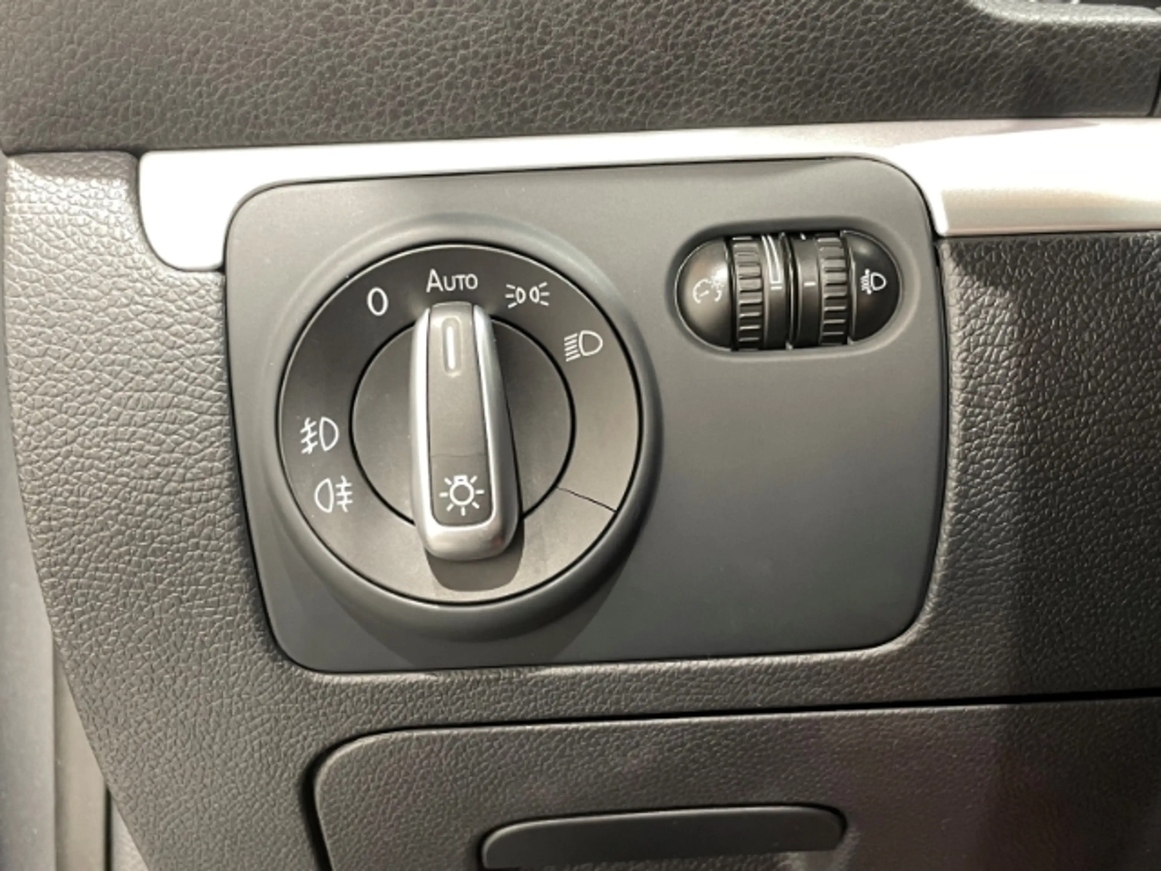 Volkswagen Eos 2.0 TDI DSG Sport & Style Leder Klima PDC — photo 14