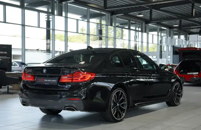 BMW 5 Series view 7